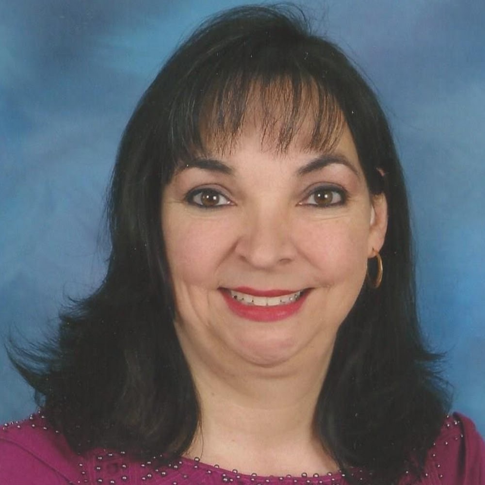 Meet your Posher, Lorena